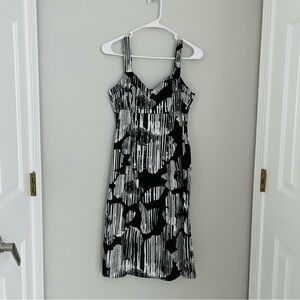 NY & Co. 100% Cotton V-Neck Sun Dress, Size 4, Black White Floral, Breezy